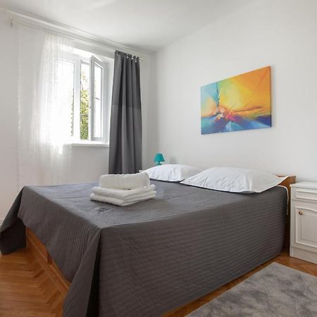 Apartman Rakic Lägenhet Makarska Exteriör bild